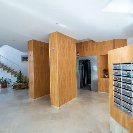 Atico Levante Torre Montecarlo 公寓