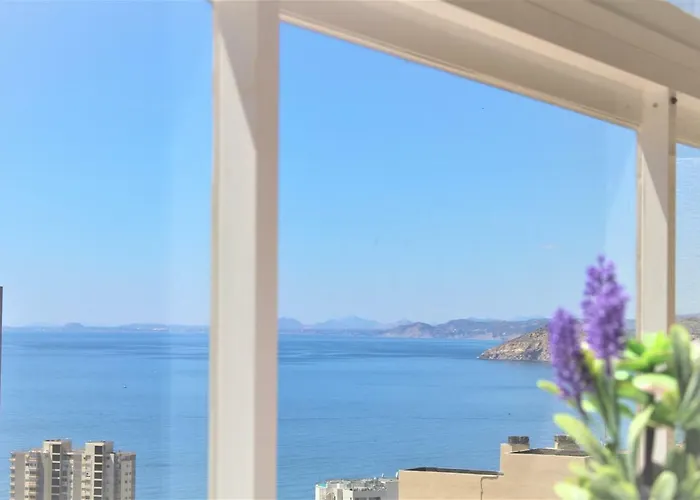 Atico Levante Torre Montecarlo דירה בנידורם